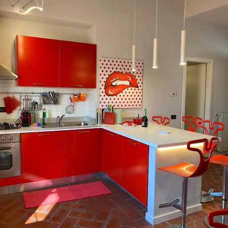 L'Angelo In Cornice Apartment With Wifi And Ac ลุคคา ภายนอก รูปภาพ